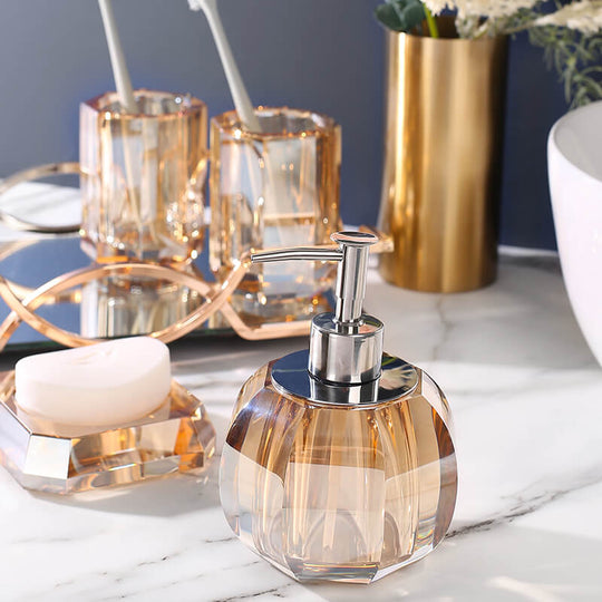 clear_crystal_dispenser_01_540