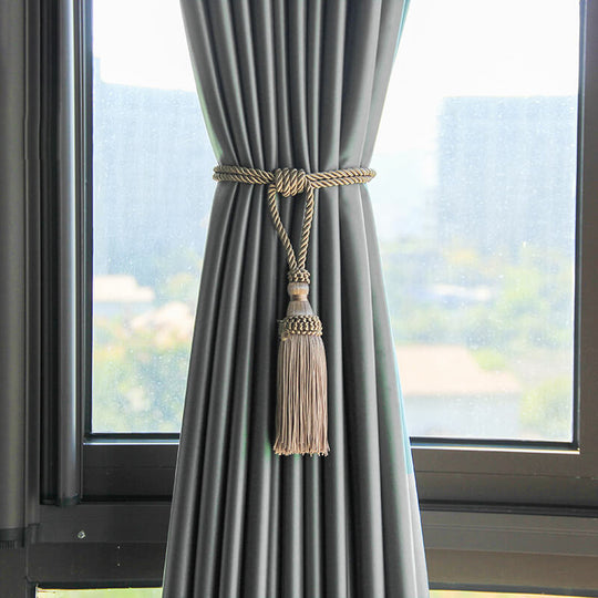elegant_curtain_holder_03_540x